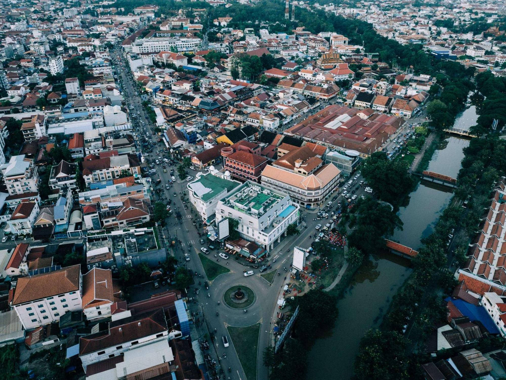 Ibis Styles Siem Reap Hotel Bagian luar foto